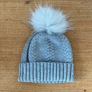 Elegant Gray Knit Beanie with Pom-Pom